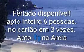 Pé na areia Prainha - Pedra do Jacaré